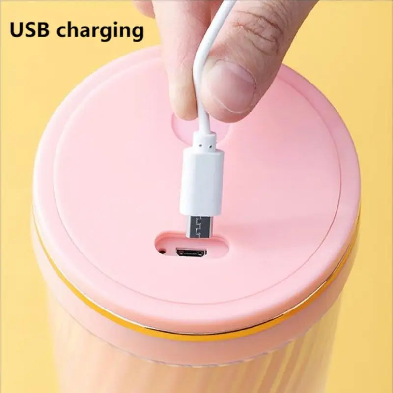 Portable Milkshake and Smoothie Blender